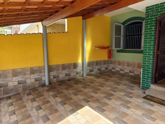 Vendo uma ótima casa, espaçosa, ensolarada no São Vicente, região central