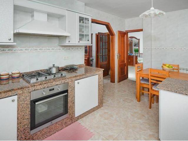 VENDO VIVIENDA INDEPENDIENTE LUMINOSA