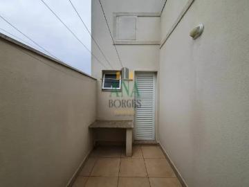 Vendo / Alugo Casa em Condomínio em Araçoiaba da Serra
