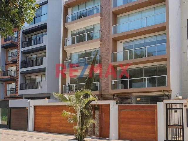 Vendo Amplio Departamento Primer Piso Con Terraza + 2 Estacionamientos