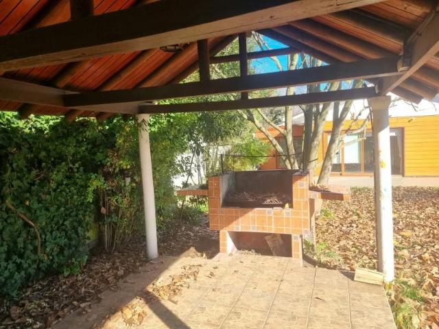 Vendo Amplia Casa con Piscina en Avda. Gabriela Mistral | 4 dormitorios por 12000.00 en Los Ángeles