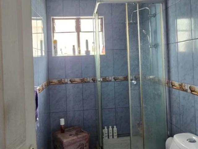 Vendo amplia casa en Viña del Mar | 6 dormitorios por 11280.00 en Viña del Mar