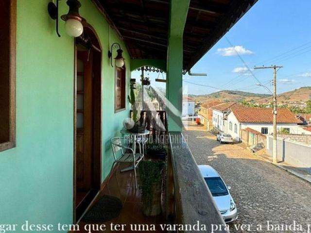 VENDO APARTAMENTO VISTA PANORÂMICA NO CENTRO DE SANTANA DOS MONTES