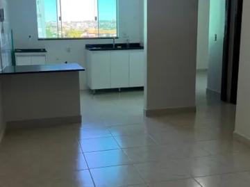 Vendo apartamento de 2 quartos com armarios e elevador