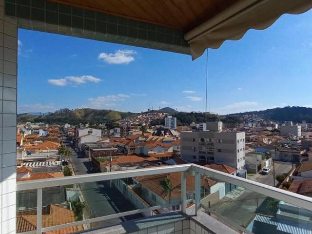 Vendo apartamento no Edifício Flamboyant, no São Vicente