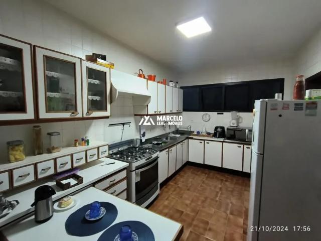 Vendo Apto Cobertura com vista de 180º na Av. Siqueira Campos com 5/4 sendo 02 s