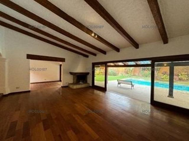 Vendo Bella Casa en Jirón Batallón Tarma N 4, Santiago de Surco