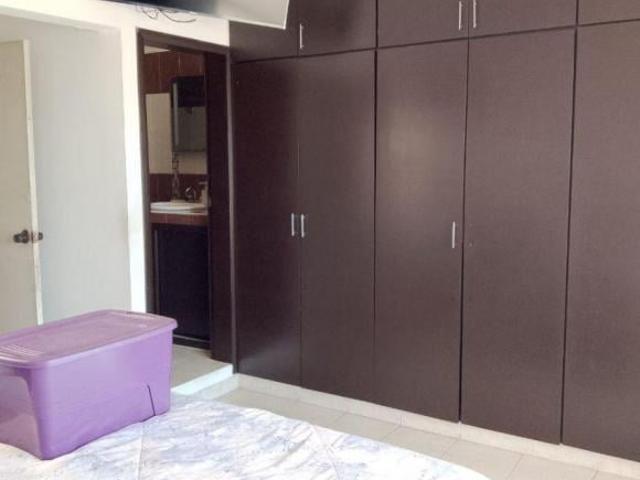 Vendo bonita casa Vegas II 3 recámaras 2.5 baños garage portón eléctrico