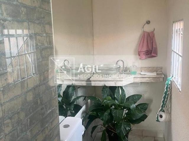 Vendo casa no Bosque dos eucaliptos em São Jose dos Campos 02 Garagem 02 Domitórios sendo 1 Su