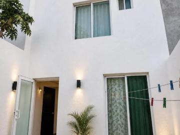 VENDO CASA ADJUDICADO EN VILLAS DE SAN MARTIN, TLAJOMULCO CERCA MULTIPLAZA DEL VALLE