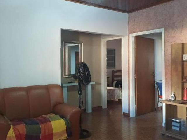 Vendo Casa C/3 Dormitórios 1 suíte mais 2 ar condicionado no centro de Sales SP