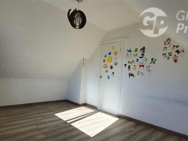 Vendo casa casi nueva aislada, 3d, 2b, 2e, reja y patio ampl | 3 dormitorios por 175000. 00 en Temuco