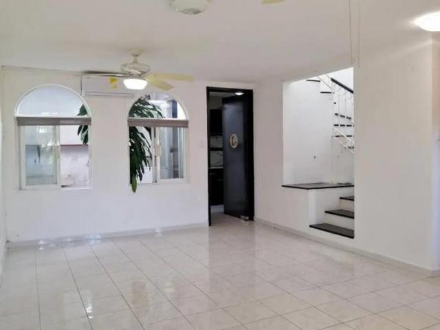 VENDO CASA CERCA DE LA SALLE DE URANO EN BOCA DEL RIO