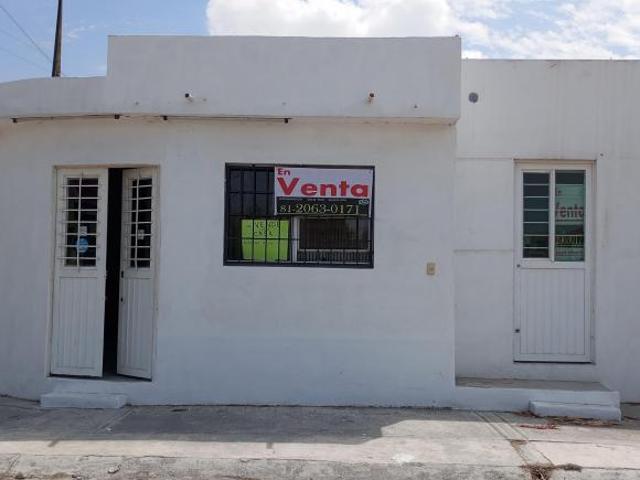 VENDO CASA COL BOSQUES DE LOS NOGALES EN SALINAS VICTORIA NL EN ESQUINA 5 CUARTO