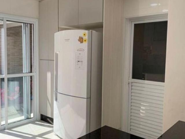 Vendo Casa com 1 Quarto, 1 Vaga de Garagem e Churrasqueira em Pitangueiras Guarujá