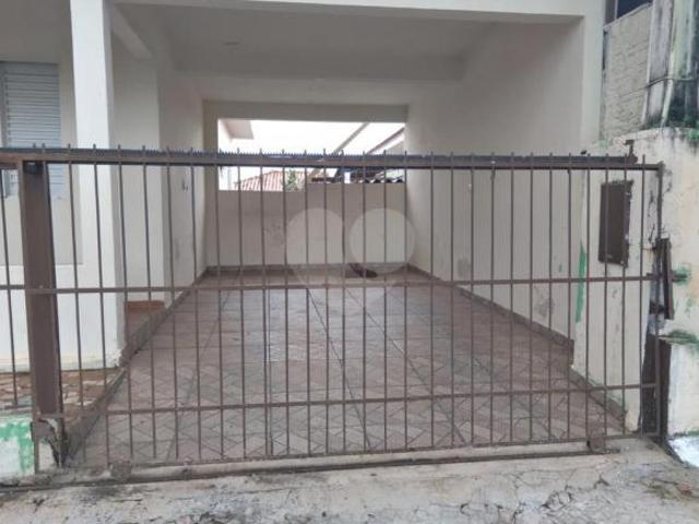 Casa à Venda no Centro de Itaporanga SP | 3 Quartos, Área Gourmet e 2 Vagas de Garagem