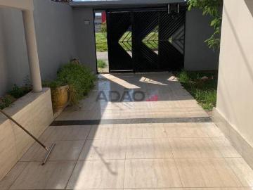 VENDO CASA COM TRÊS QUARTOS Casa de Rua com 3 Quarto s por R$ 410000.00 no setor Condomínio das Es