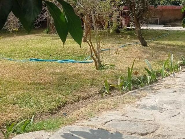 Vendo casa como terreno el sol de la molina