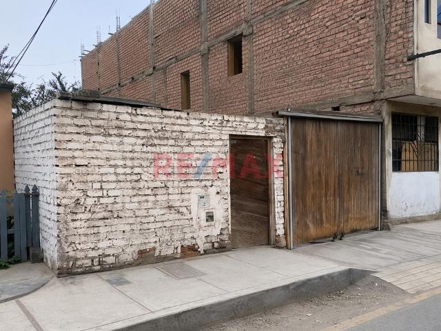 Vendo Casa Como Terreno En Puente Piedra, A Cuadras De La Panamericana Norte