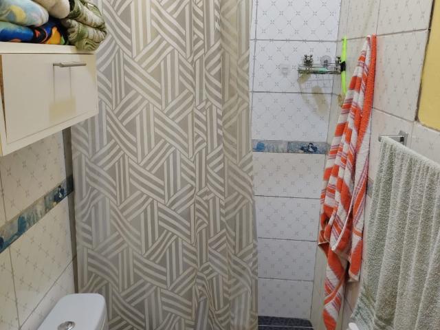 Vendo Casa Con 2 Dptos. 8 Dorm+ Local Comercial Urb. Los Medanos Ica