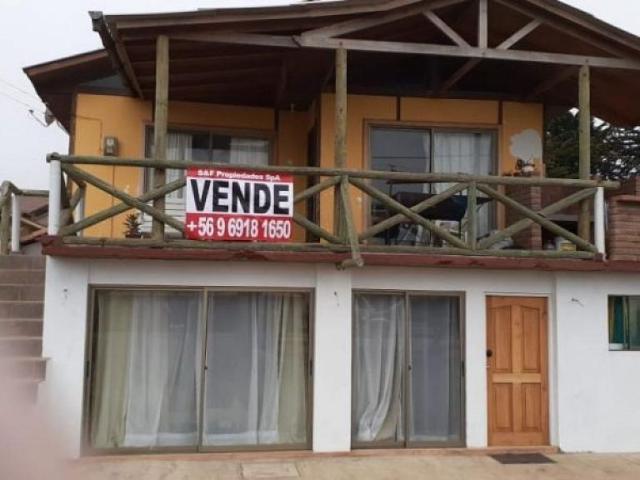 Vendo casa con 3 cabañas y terreno, giro comercial en Iloca