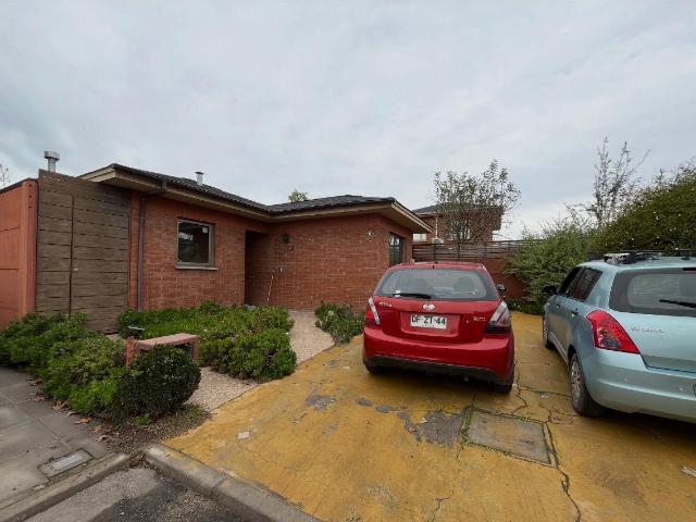 VENDO CASA CONDOMINIO VALLE ARAUCARIAS LINDEROS BUIN
