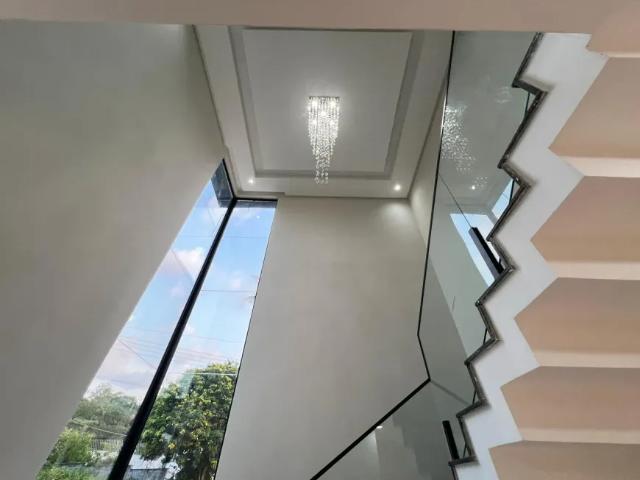 Vendo Casa Duplex no Condomínio Reserva do Parque/ Fino Acabamento/ Aceita Financiamento