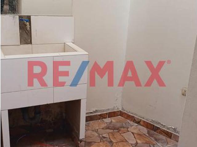 Vendo Casa De Ocasión En Puente Piedra – Ideal Para Familias!  A Solo $80,000 Negociables