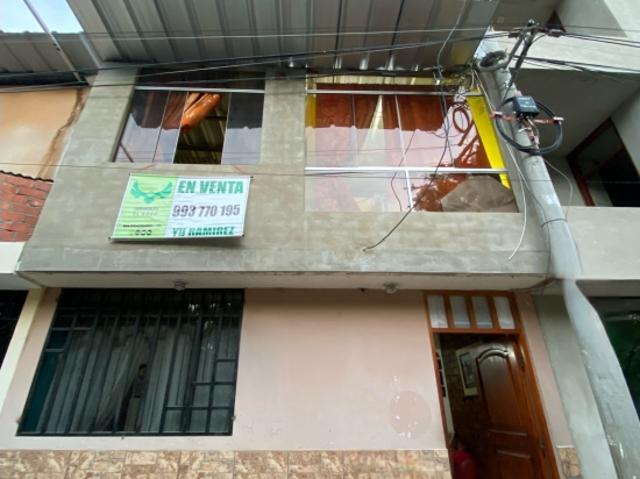 VENDO CASA DE DOS PISOS EN SOL DE PIURA