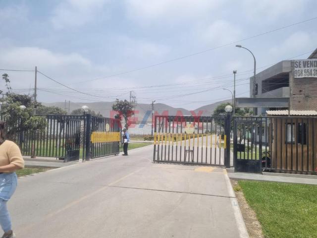 Vendo Casa De 3 Pisos + Azotea En Zona Residencial Urbanizacion Brisas De Oquendo Br