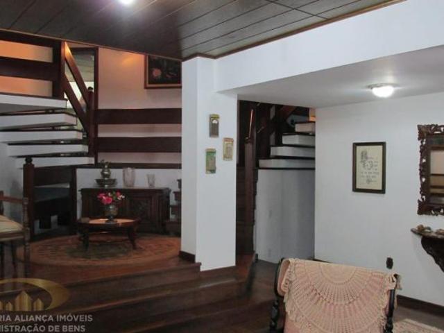 Vendo Casa em Condominio fechado