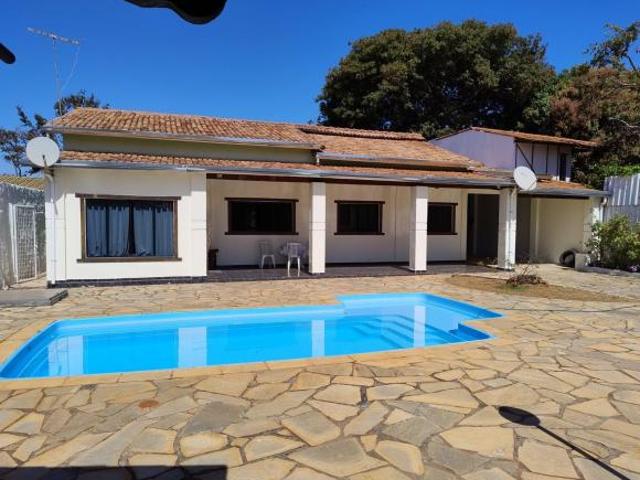 Vendo casa em condomínio fechado Ql 31 Lago Sul
