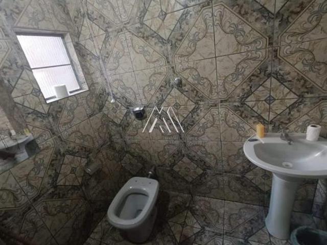 Vendo casa em Itaúna em excelente localização!