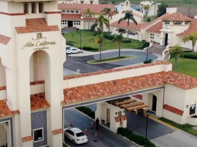 VENDO CASA EN ALTA CALIFORNIA SAN AGUSTIN TLAJOMULCO DE ZUÑIGA JALISCO REMATE BANCARIO