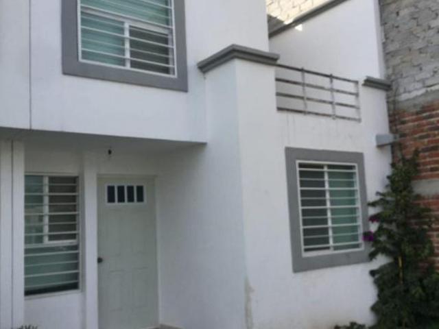 Vendo casa en Brisas del Lago