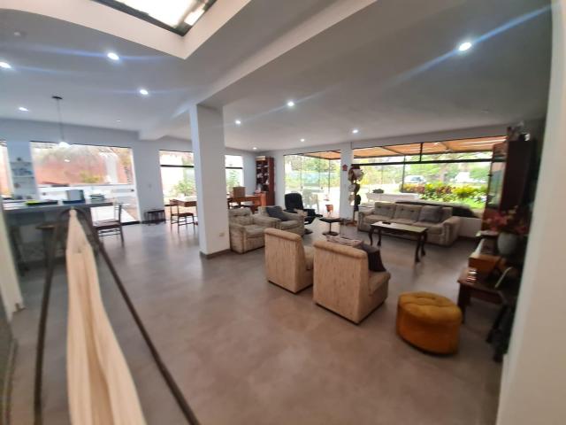 VENDO CASA EN CIENEGUILLA 2.188m2