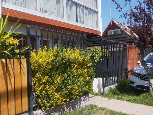VENDO CASA EN CIUDAD SATELITE 5D 2B 1E