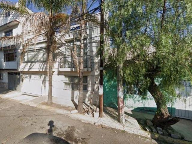 Vendo casa en colonia Benito Juárez, Nazahualcoyotl