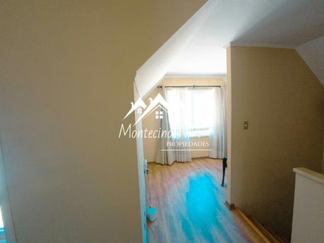 Vendo casa en condominio a pasos del hospital de l | 3 dormitorios por 3650.00 en Los Ángeles