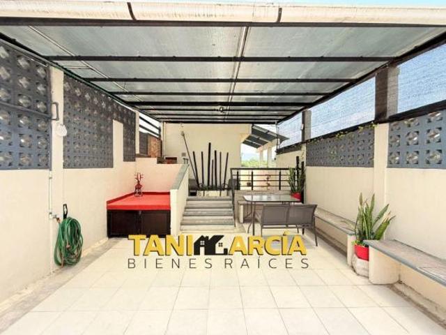 Vendo Casa en Esquina remodelada en Fortín, 145 m2 de construcción