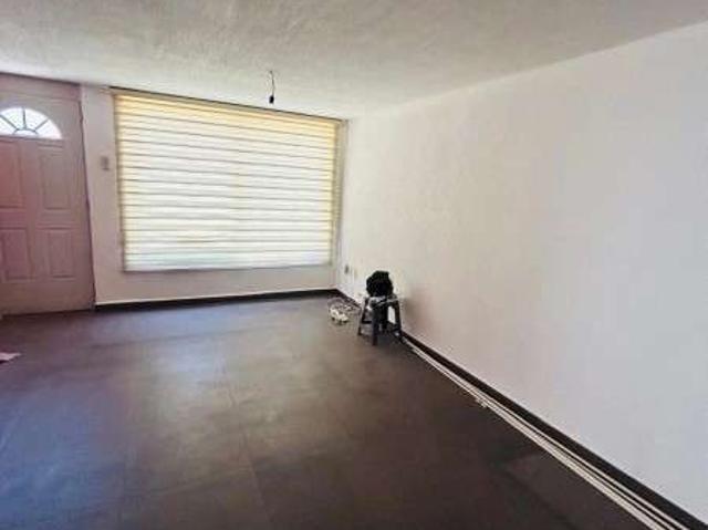 VENDO CASA EN FRACCINAMIENTO CERRADO EN CALZ DE TENORIOS