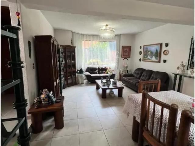 VENDO CASA EN FRACCIONAMIENTO EN COL. LA CONCHA