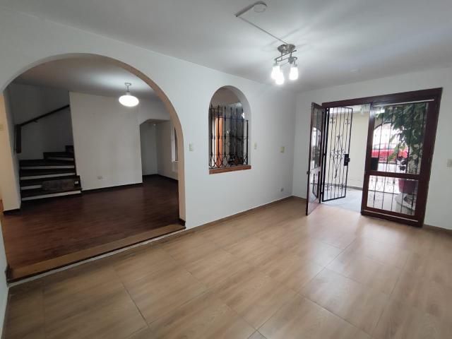Vendo casa en la Molina