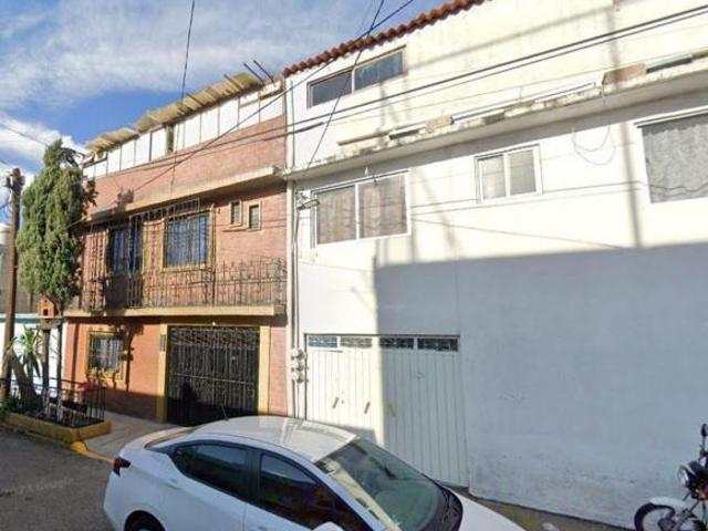 Vendo casa en La Perla, Nezahualcoyotl