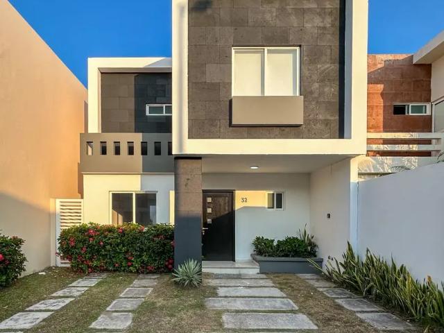 VENDO CASA EN LA RIVIERA VERACRUZANA EN CLUSTER, A 3 MINUTO DE LAS PRINCIPALES ZONAS COMERCIALES DE