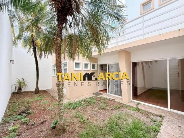 Vendo Casa en Residencial Los Cedros! en Córdoba!