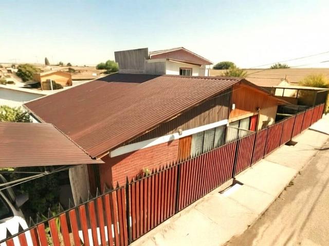 SE VENDE CASA EN VILLA ALEMANA TRONCOS VIEJOS