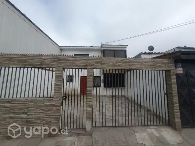 Vendo Casa Grande Exelente Ubicación en Avenida | 4 dormitorios por 120000. 00 en Alto Hospicio