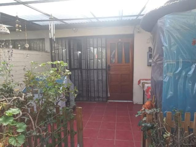 Vendo casa habitación, compacta y acogedora. 3 dormitorios por 3098.00 en Pudahuel