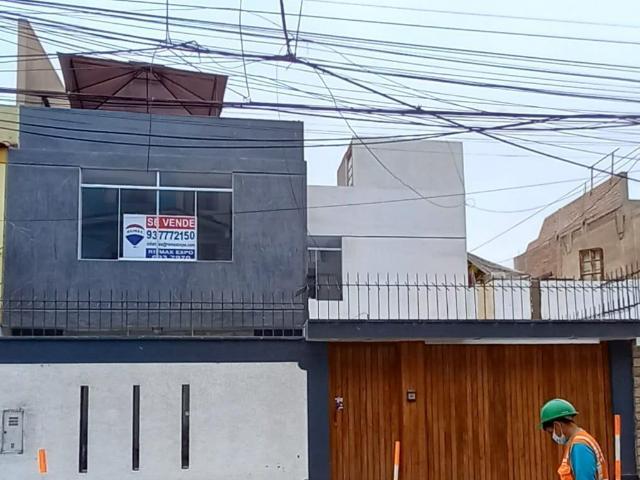 VENDO CASA HABILITADA PARA CONSULTORIOS MEDICOS, CLINICA Y/O Instituto